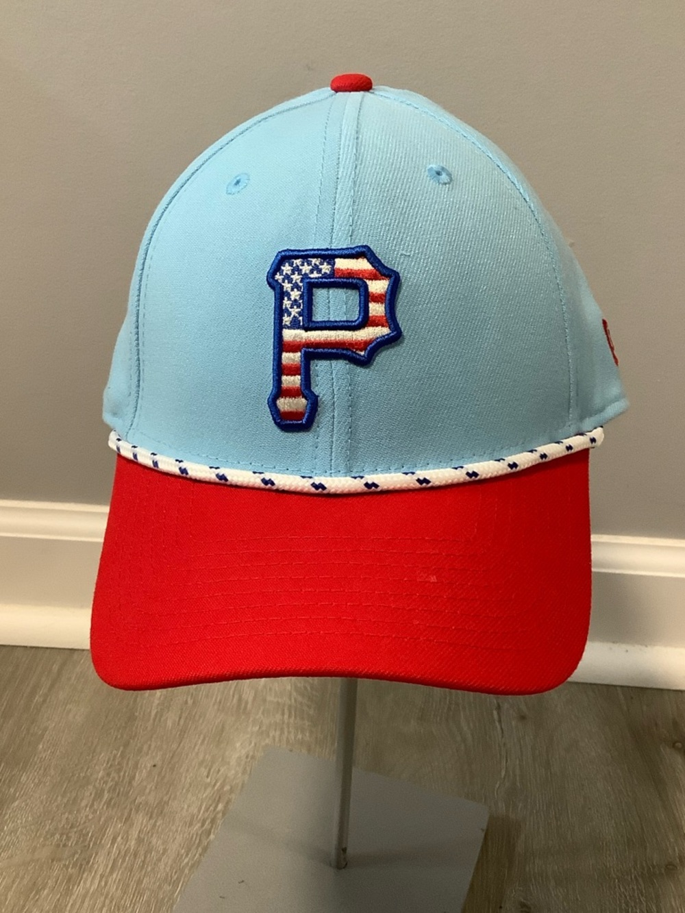 Pittsburgh Pirates red white & blue fitted baseball cap